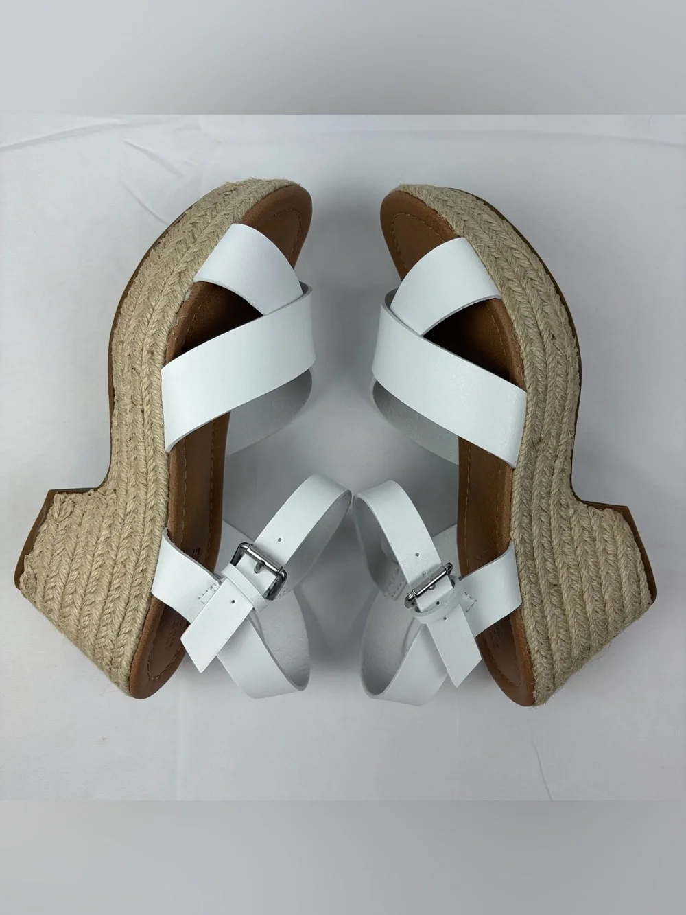 *NEW* Cushionaire Robbie Espadrilles Heeled Sandals Size 8.5 White